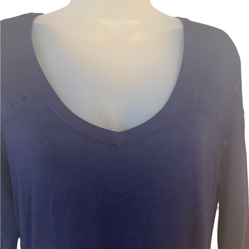 WHBM   NAVY SWEATER w/SEQUIN DETAIL     MEDIUM   #A - Picture 2 of 8